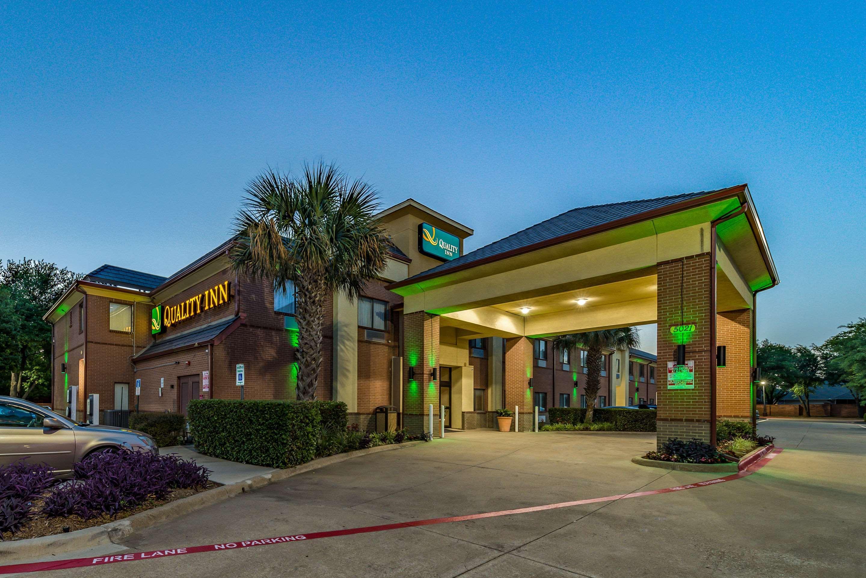 Quality Inn West Plano - Dallas Экстерьер фото