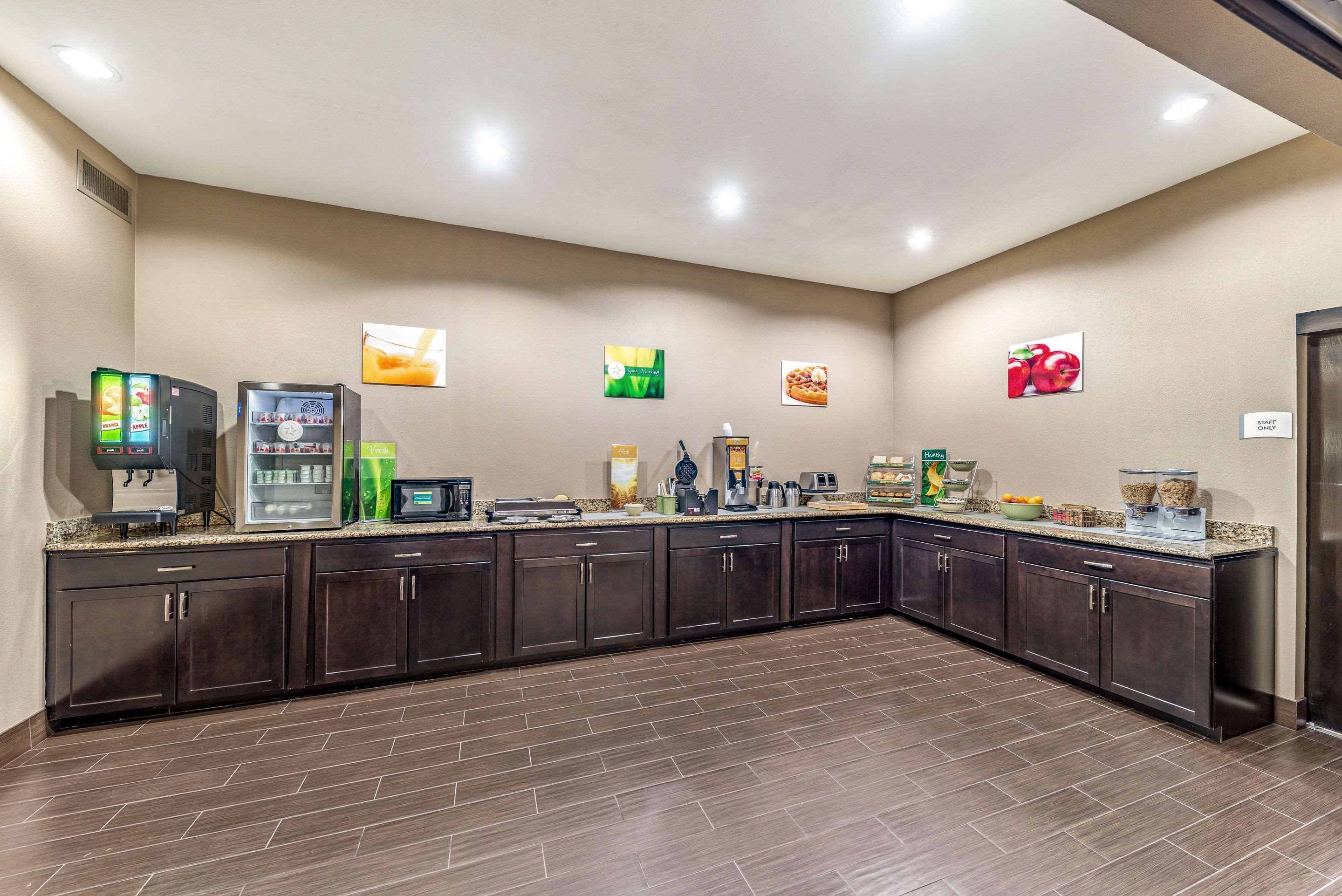 Quality Inn West Plano - Dallas Экстерьер фото
