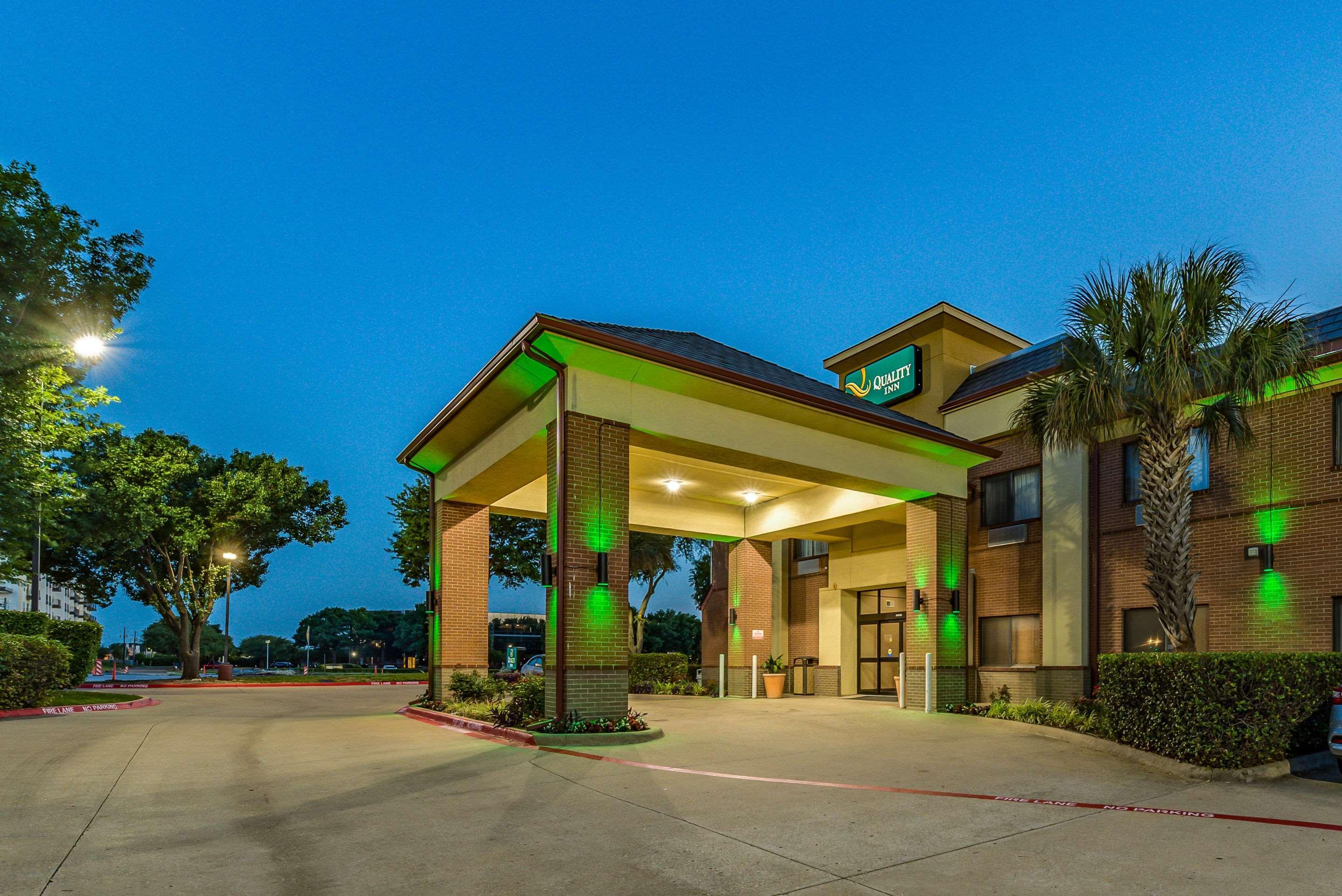 Quality Inn West Plano - Dallas Экстерьер фото