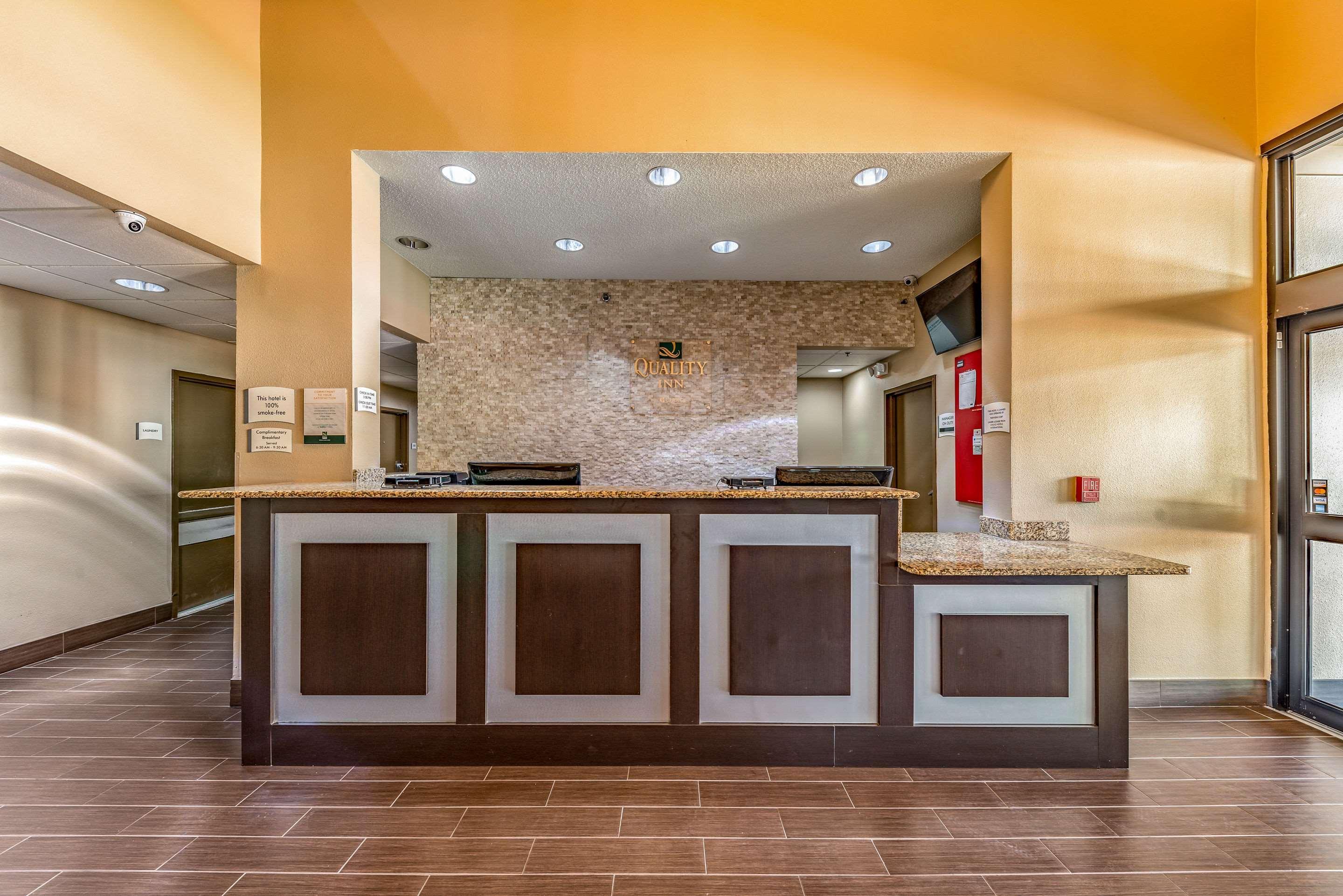 Quality Inn West Plano - Dallas Экстерьер фото