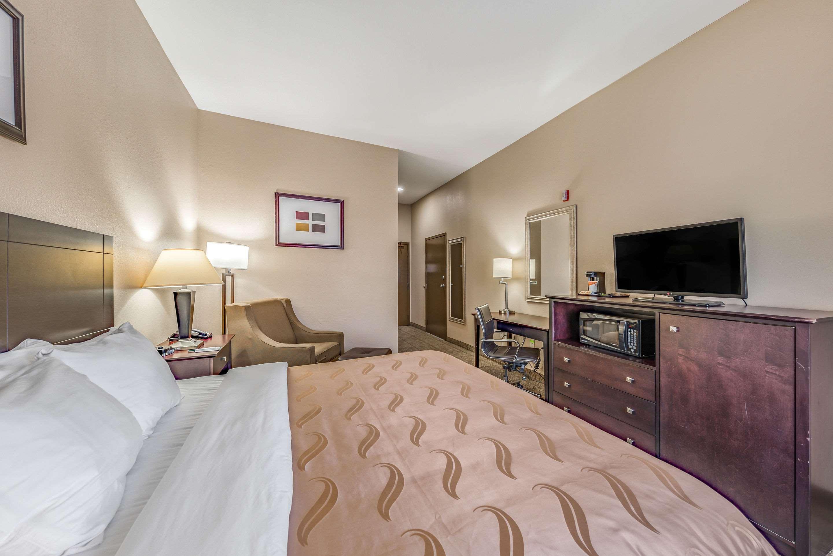 Quality Inn West Plano - Dallas Экстерьер фото