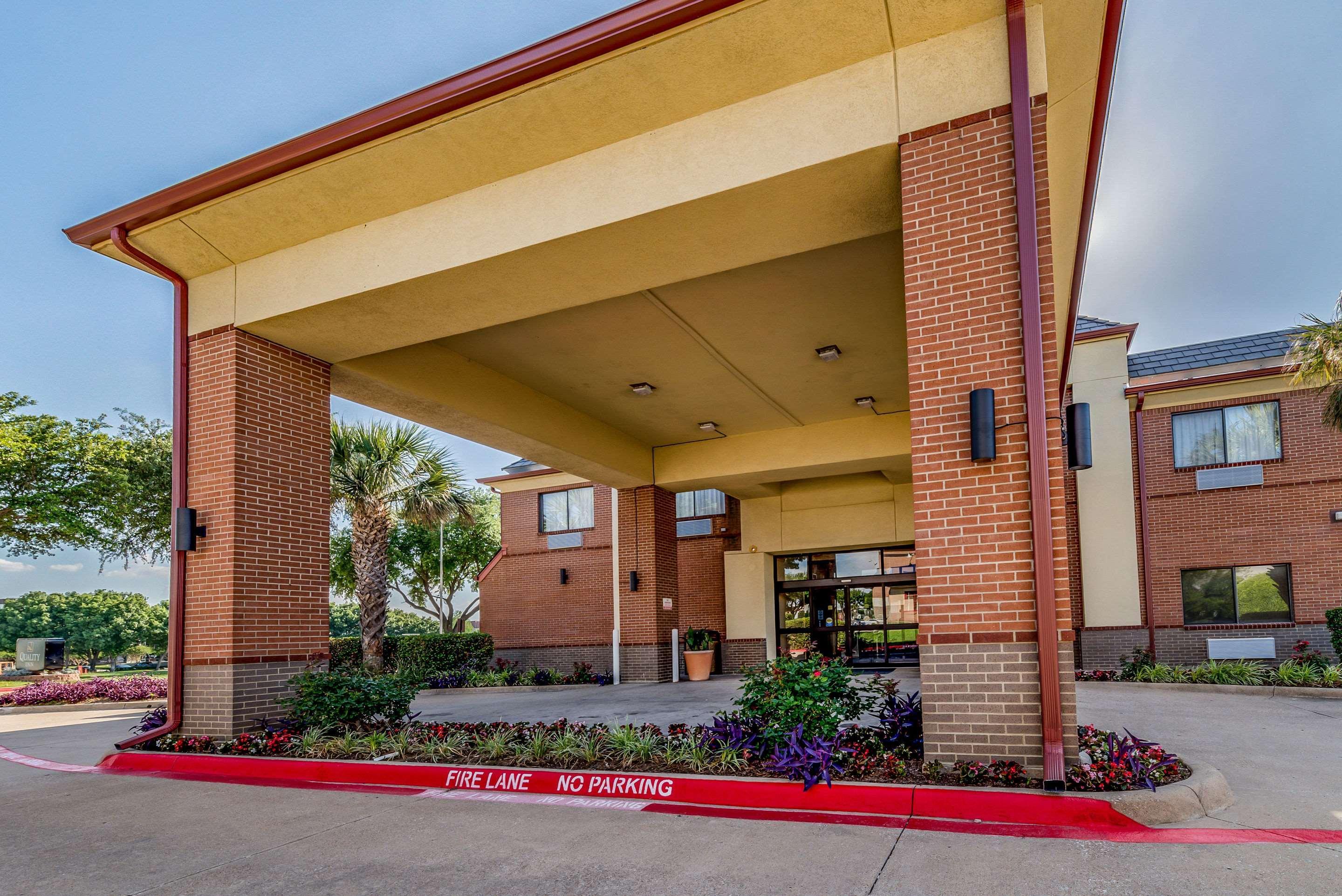 Quality Inn West Plano - Dallas Экстерьер фото