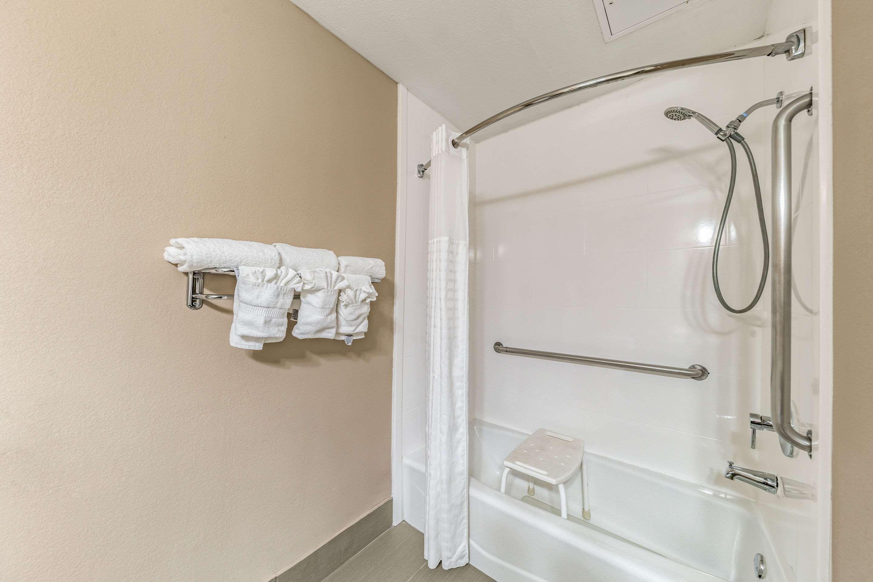 Quality Inn West Plano - Dallas Экстерьер фото
