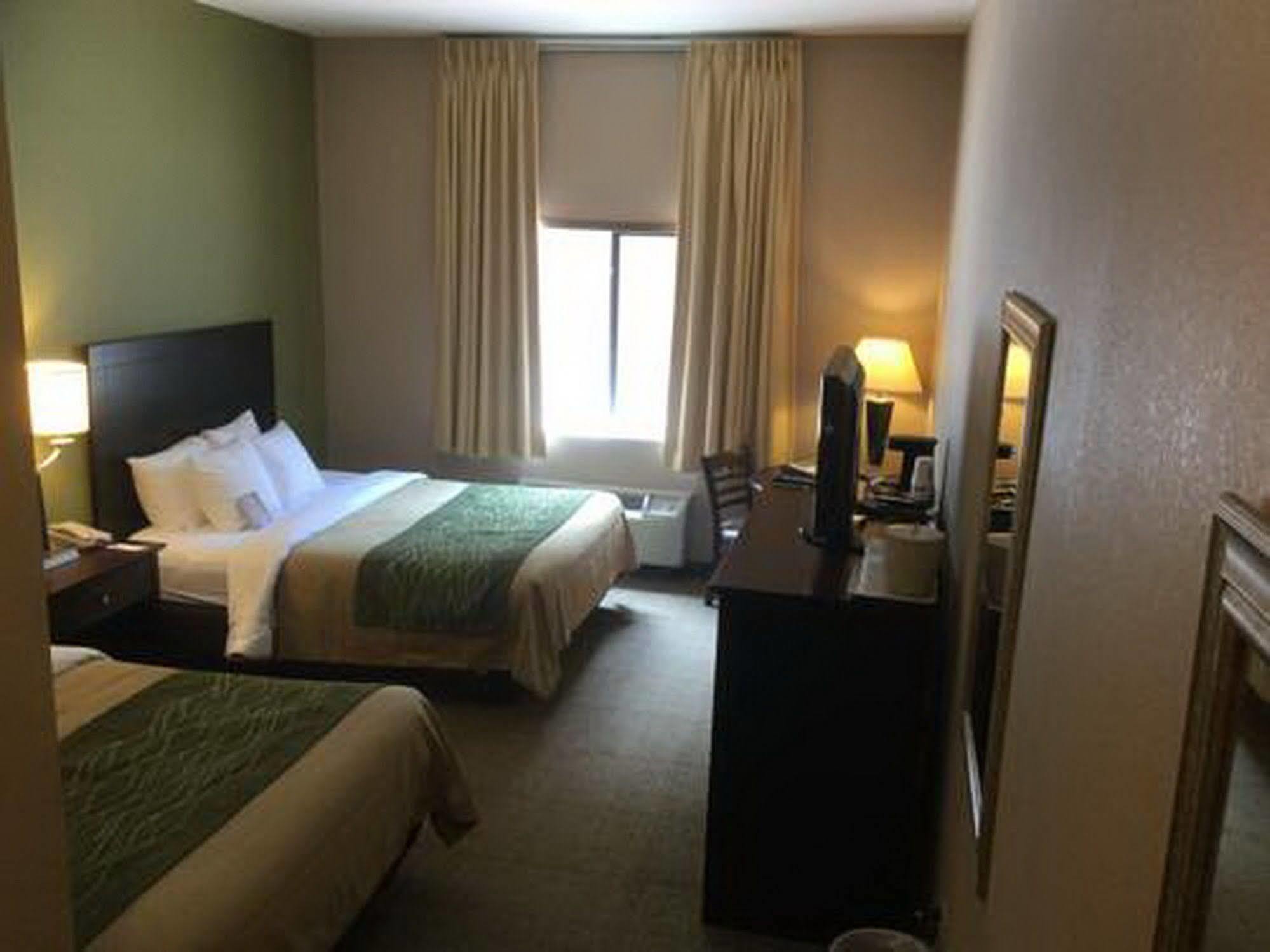 Quality Inn West Plano - Dallas Экстерьер фото